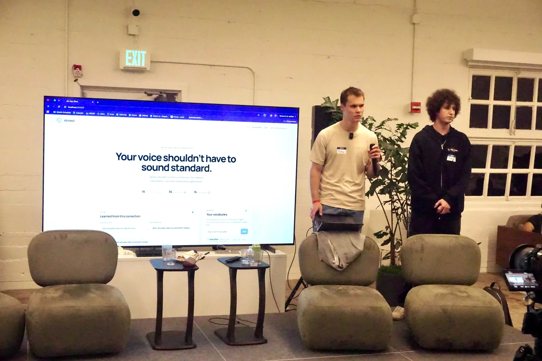 Team pitching on stage